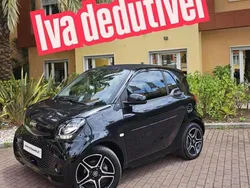Preto Usado 2022 Smart ForTwo Electric Drive Passion | € 15.480