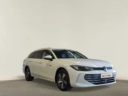 Branco Usado 2024 VW Passat Business Carrinha | € 48.490