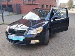 Usado 2013 Skoda Octavia Sedan | € 4.000 (Bom preço)