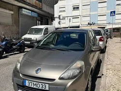 Usado 2011 Renault Clio II Sedan | € 5.800