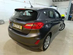 Cinza Usado 2020 Ford Fiesta Citadino | € 13.800 (Bom preço)