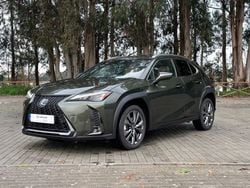 Verde Usado 2023 Lexus UX SUV | € 45.000