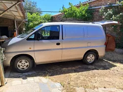 Usado 2003 Hyundai H-1 Turbo Monovolume | € 3.000