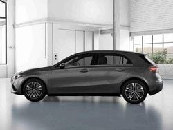 Cinzento Novo 2025 Mercedes A250 Citadino | € 47.725 (Preço justo)