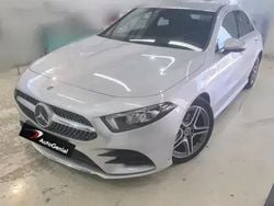 Cinza Usado 2021 Mercedes A180 AMG line Citadino | € 31.990