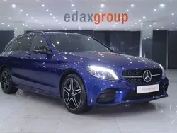 Azul Usado 2020 Mercedes C300 Avantgarde Carrinha | € 32.990