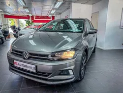 Cinzento Usado 2021 VW Polo Life Citadino | € 16.500 (Preço elevado)