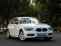 Branco Usado 2013 BMW 114 Citadino | € 11.900