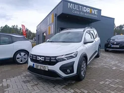 Branco Usado 2023 Dacia Jogger Comfort Carrinha | € 19.990 (Preço justo)