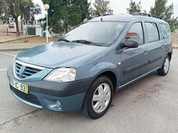 Usado 2009 Dacia Logan MCV Sedan | € 4.600