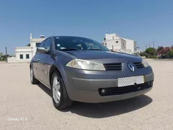Cinzento Usado 2006 Renault Mégane II Citadino | € 2.800 (Preço justo)