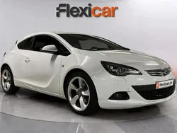 Branco Usado 2012 Opel Astra GTC | € 11.890