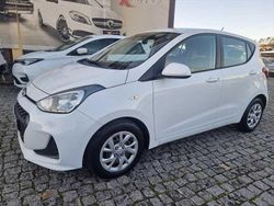 Branco Usado 2018 Hyundai i10 Comfort Citadino | € 8.999 (Preço justo)