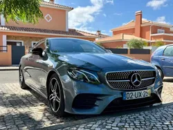Cinzento Usado 2018 Mercedes E220 Coupé | € 39.900 (Bom preço)