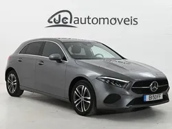 Cinza Usado 2024 Mercedes A250 Sedan | € 36.700