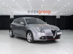 Cinzento Usado 2019 Alfa Romeo Giulietta Citadino | € 14.990 (Preço justo)