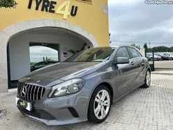 Cinza Usado 2016 Mercedes A200 | € 16.900