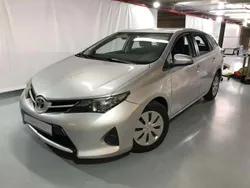 Cinzento Usado 2015 Toyota Auris Touring Sports Carrinha | € 6.490 (Super Preço)