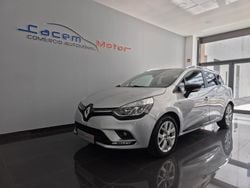 Cinzento Usado 2020 Renault Clio V Carrinha | € 13.490 (Preço justo)
