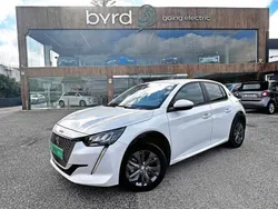 Branco Usado 2021 Peugeot e-208 Active Citadino | € 17.900 (Bom preço)