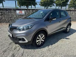 Cinza Usado 2018 Renault Captur SUV | € 14.350 (Preço justo)