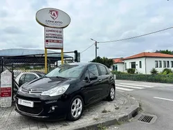 Preto Usado 2015 Citroën C3 PureTech Citadino | € 6.900 (Bom preço)