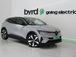 Cinza nardo Usado 2022 Renault Mégane Equilibre | € 23.900