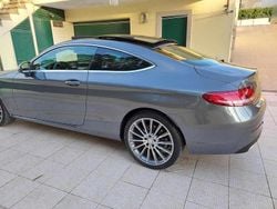 Cinzento Usado 2016 Mercedes C250 Coupé | € 28.300