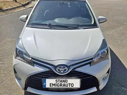 Branco Usado 2015 Toyota Yaris Citadino | € 8.000