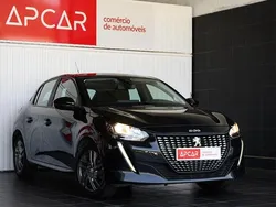 Preto Usado 2022 Peugeot 208 Allure Citadino | € 14.950 (Bom preço)