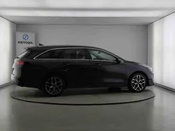 Cinzento Usado 2024 Kia Ceed Sportswagon Sport Carrinha | € 21.990 (Preço justo)