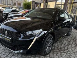 Preto Usado 2023 Peugeot e-208 Citadino | € 18.998 (Preço justo)