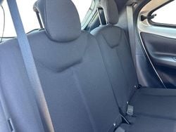 Branco (sólida) Usado 2023 Toyota Aygo X-play Citadino | € 16.750 (Preço justo)