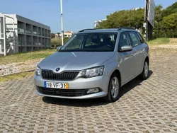 Cinzento Usado 2018 Skoda Fabia Carrinha | € 9.200 (Bom preço)