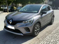 Cinzento Usado 2023 Renault Captur SUV | € 24.450 (Preço justo)