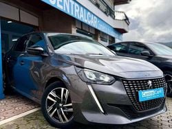Cinzento Usado 2022 Peugeot 208 Allure Citadino | € 17.950 (Bom preço)