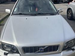 Usado 2003 Volvo V40 Sedan | € 2.000