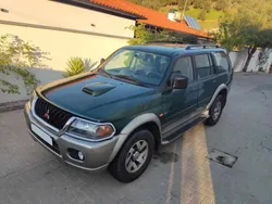 Verde Usado 2000 Mitsubishi Pajero SUV | € 11.000 (Bom preço)
