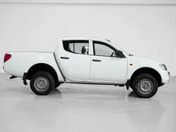 Branco Usado 2009 Mitsubishi L200 Pickup | € 12.990 (Super Preço)