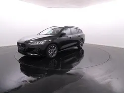 Preto Usado 2023 Ford Focus ST-Line Carrinha | € 27.900 (Preço justo)