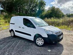 Branco Usado 2018 Citroën Berlingo Monovolume | € 12.990 (Preço elevado)