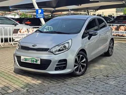 Cinza Usado 2016 Kia Rio Citadino | € 9.990 (Caro)
