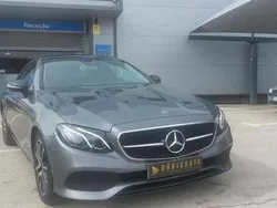 Cinzento Usado 2020 Mercedes E220 Avantgarde Coupé | € 49.900 (Preço elevado)