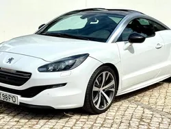 Branco Usado 2015 Peugeot RCZ GT-line Coupé | € 18.500 (Preço justo)