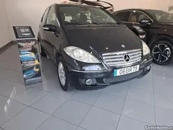 Azul Usado 2006 Mercedes A150 | € 4.250 (Preço elevado)