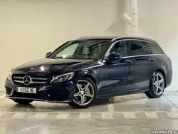 Azul Usado 2016 Mercedes C300e AMG line | € 23.900 (Preço justo)