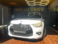 Branco Usado 2011 Citroën DS4 Chic Citadino | € 8.999