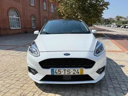 Branco Usado 2017 Ford Fiesta Citadino | € 12.350 (Preço justo)
