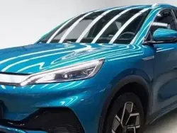 Azul Usado 2023 BYD Atto 3 Comfort SUV | € 29.290 (Preço justo)