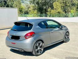Cinza Usado 2017 Peugeot 208 GTi Citadino | € 14.900 (Preço justo)